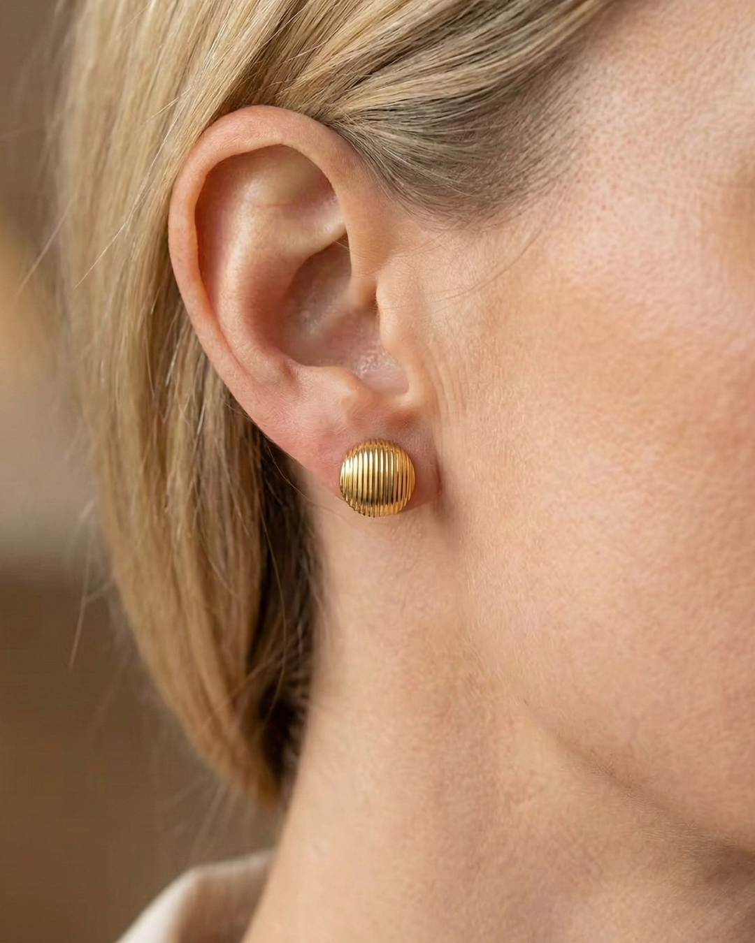 Oval Clip-on earrings