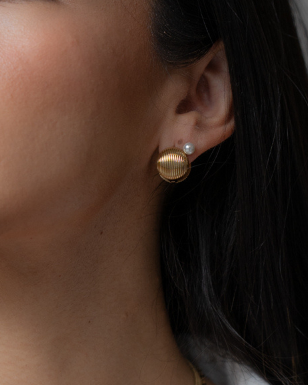 Oval Clip-on earrings